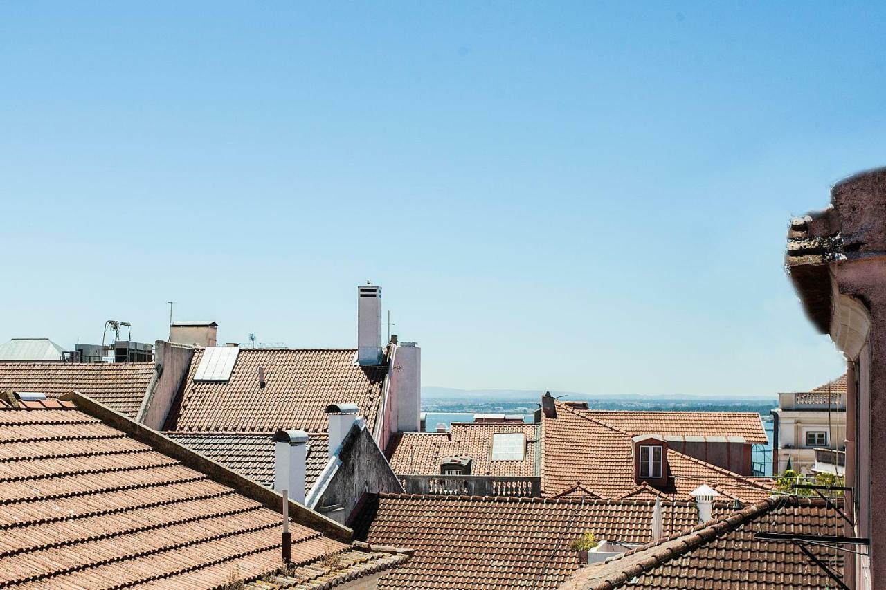 Explore Vibrant From A Designer Loft At Casa Da Barroca Appartement *